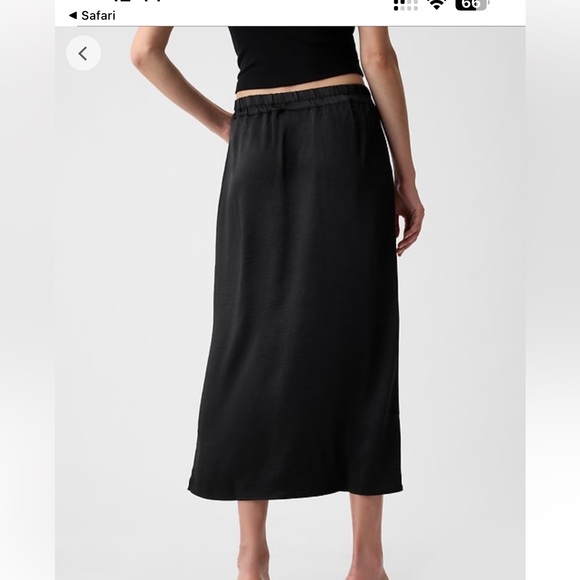 NWT - Black satin midi skirt from Gap - Picture 3 of 3